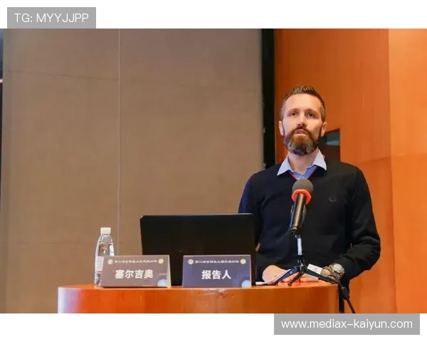 VAR技术应用对足球比赛进程与最终结果产生深远影响的研究与探讨 VAR技术应用对足球比赛进程与最终结果产生深远影响的研究与探讨